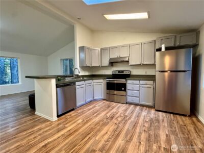91 N Gadwall Place N , Hoodsport, WA 98548 - Photo 2