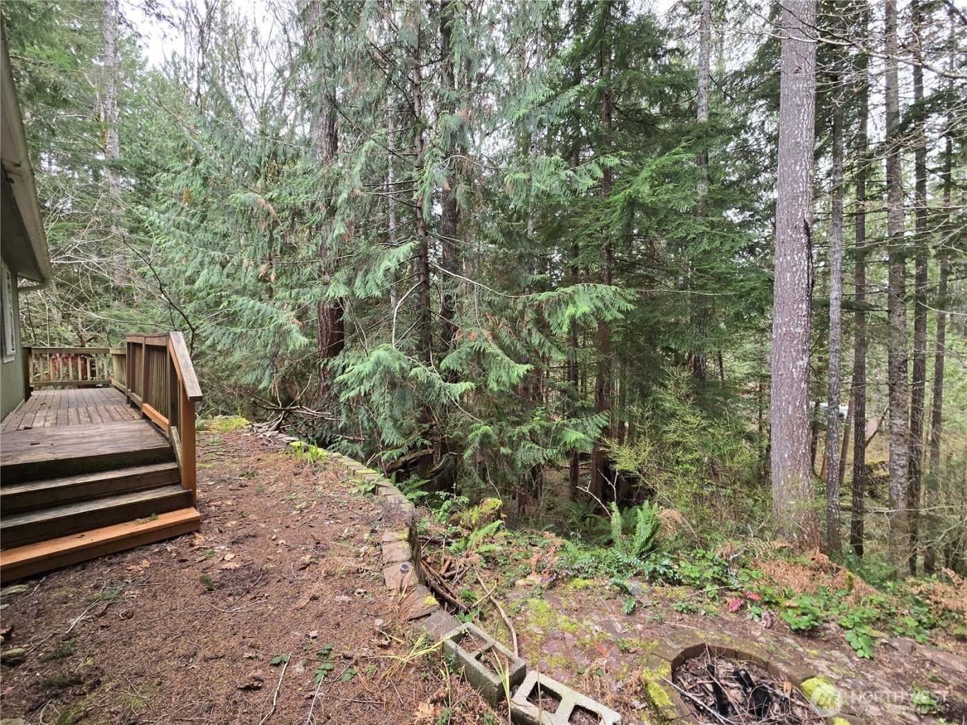 91 N Gadwall Place N , Hoodsport, WA 98548