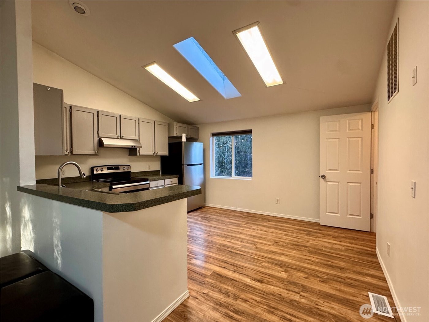 91 N Gadwall Place N , Hoodsport, WA 98548