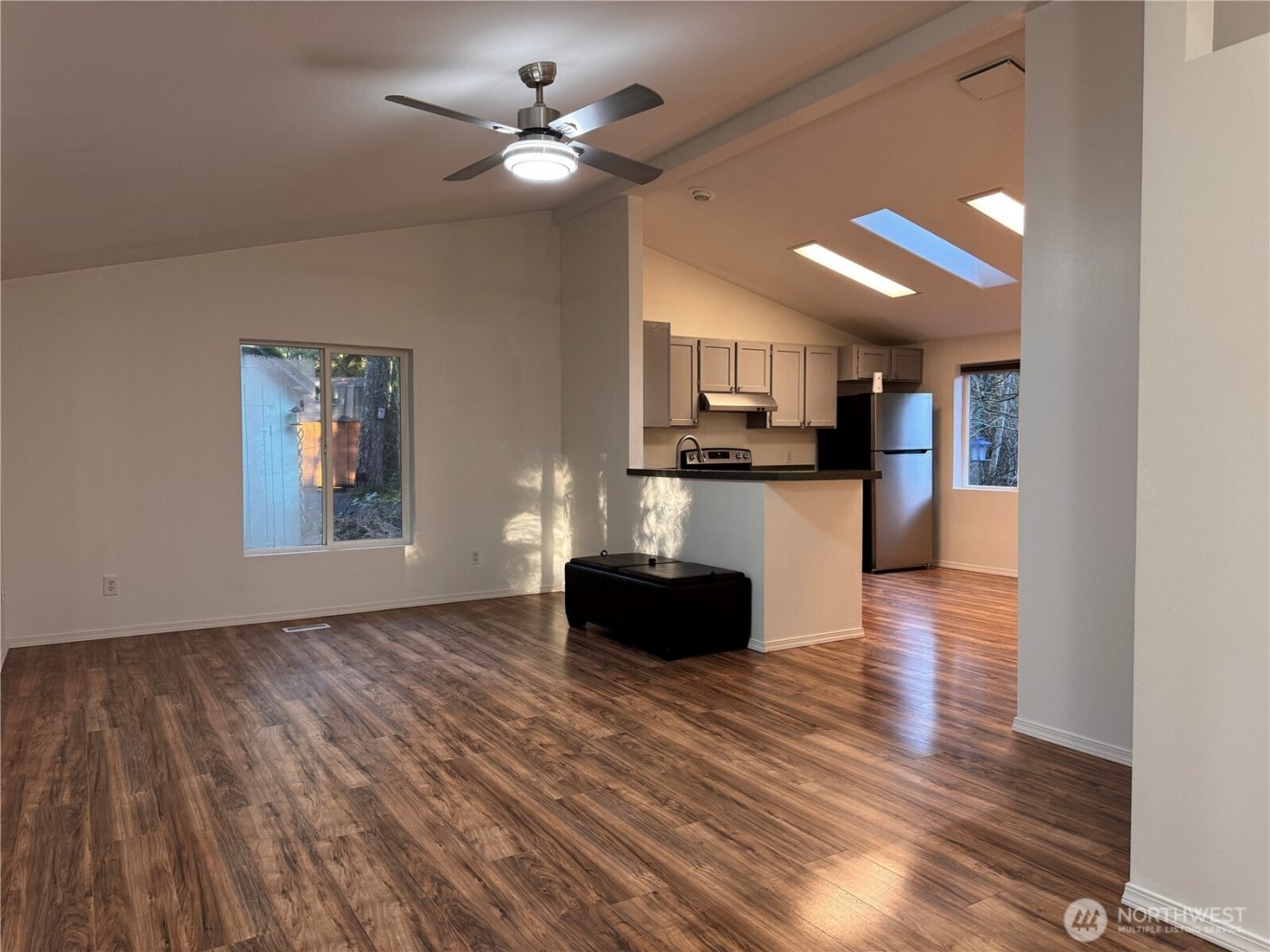 91 N Gadwall Place N , Hoodsport, WA 98548