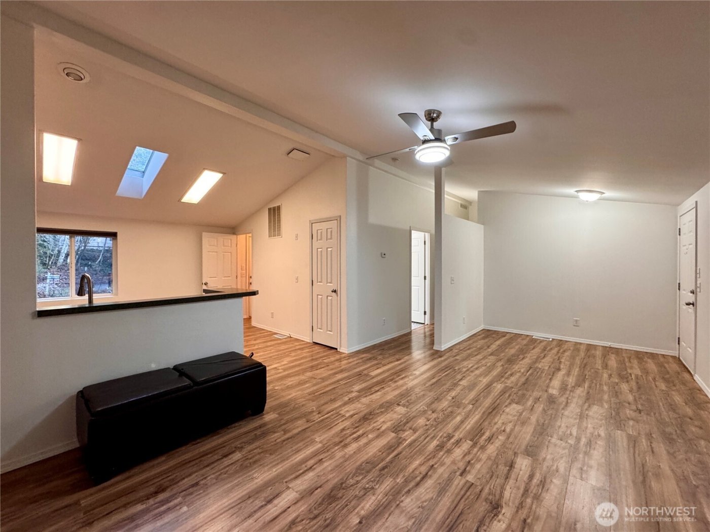 91 N Gadwall Place N , Hoodsport, WA 98548