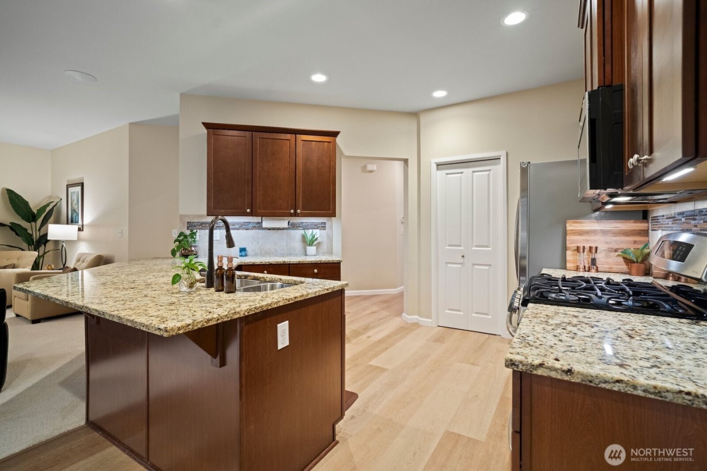 26711 NE 144th Court , Duvall, WA 98019-7808