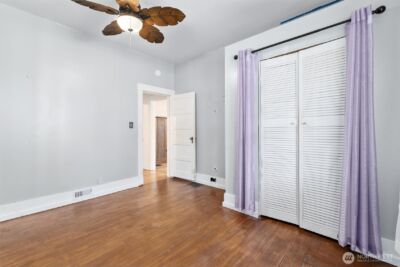 1721 3rd Avenue N, Seattle, WA 98109 - Photo 13