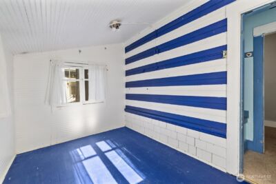 1721 3rd Avenue N, Seattle, WA 98109 - Photo 19