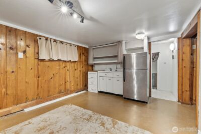 1721 3rd Avenue N, Seattle, WA 98109 - Photo 31