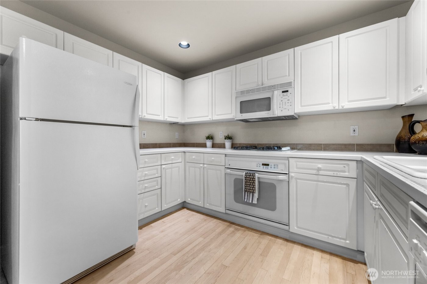 1439 NW 202nd Lane , Shoreline, WA 98177
