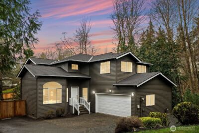 6005 158th Place NE, Redmond, WA 98052-4811