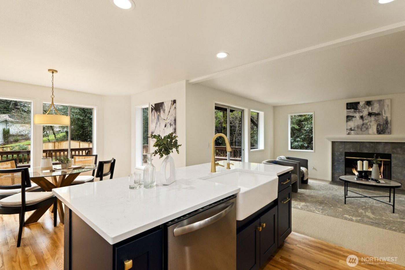 6005 158th Place NE, Redmond, WA 98052-4811