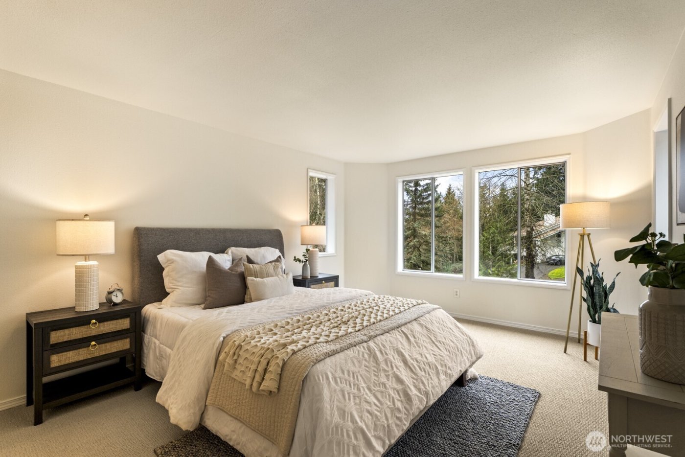 6005 158th Place NE, Redmond, WA 98052-4811