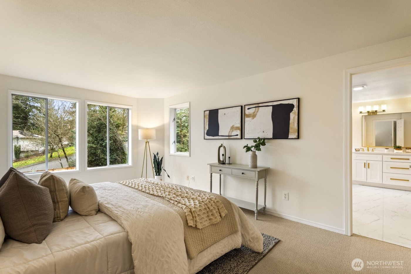 6005 158th Place NE, Redmond, WA 98052-4811