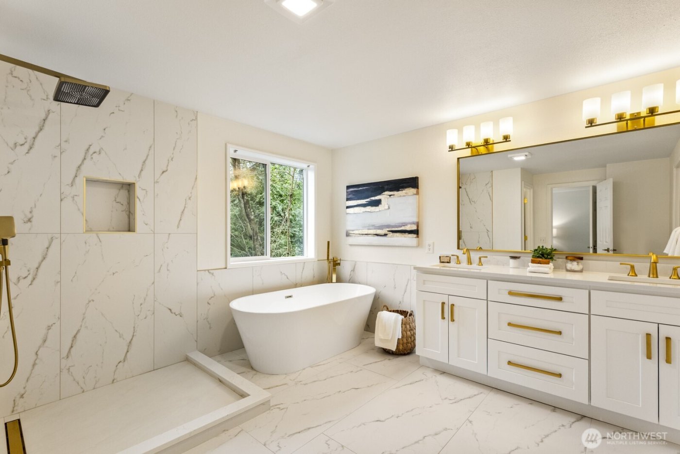 6005 158th Place NE, Redmond, WA 98052-4811