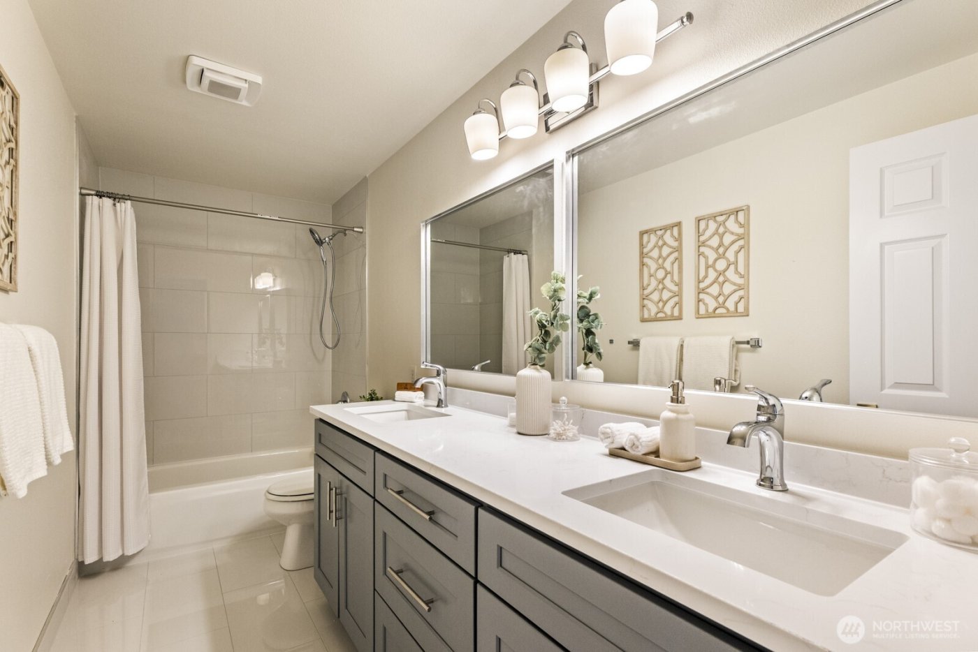 6005 158th Place NE, Redmond, WA 98052-4811