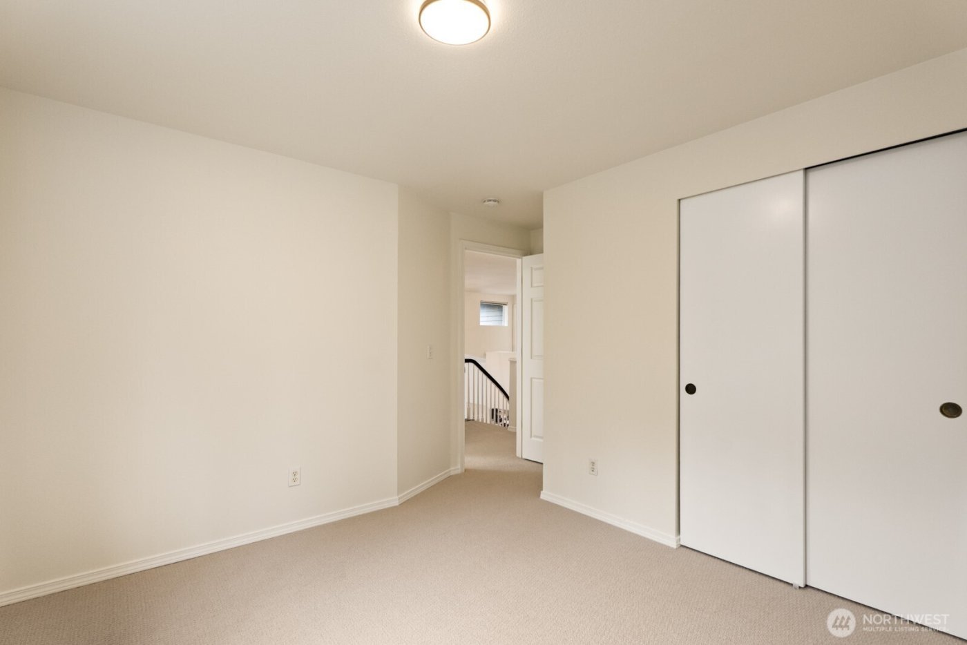 6005 158th Place NE, Redmond, WA 98052-4811