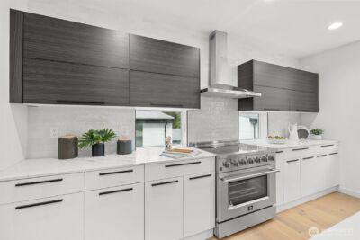 12011 36th Avenue NE, Seattle, WA 98125 - Photo 8