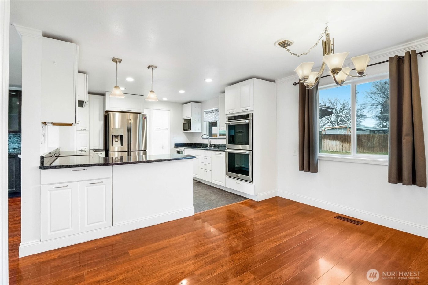 717 S Locust Lane , Moses Lake, WA 98837