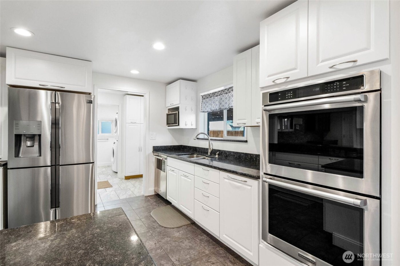 717 S Locust Lane , Moses Lake, WA 98837