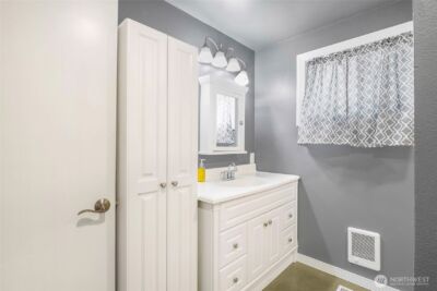 717 S Locust Lane , Moses Lake, WA 98837 - Photo 19