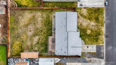 717 S Locust Lane , Moses Lake, WA 98837 - Photo 2