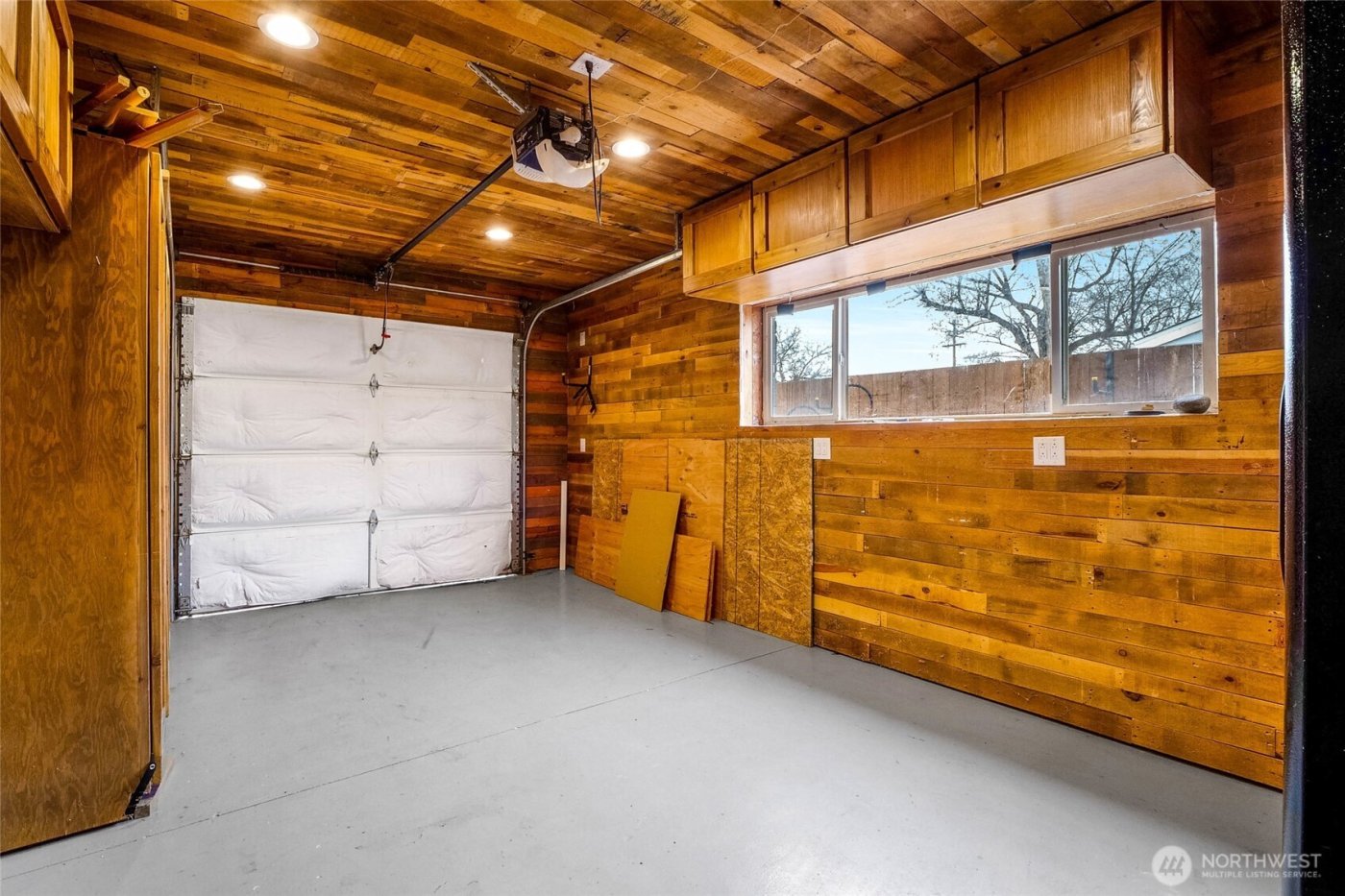 717 S Locust Lane , Moses Lake, WA 98837