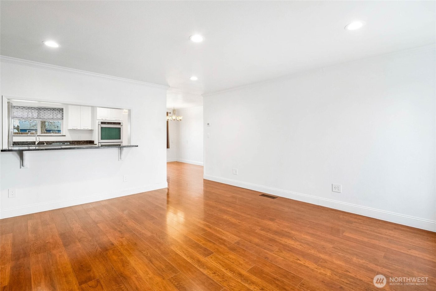 717 S Locust Lane , Moses Lake, WA 98837