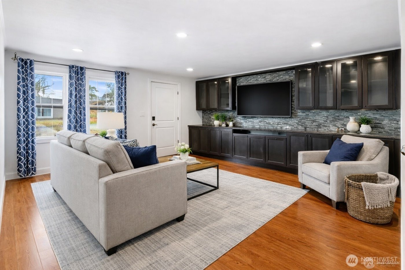 717 S Locust Lane , Moses Lake, WA 98837