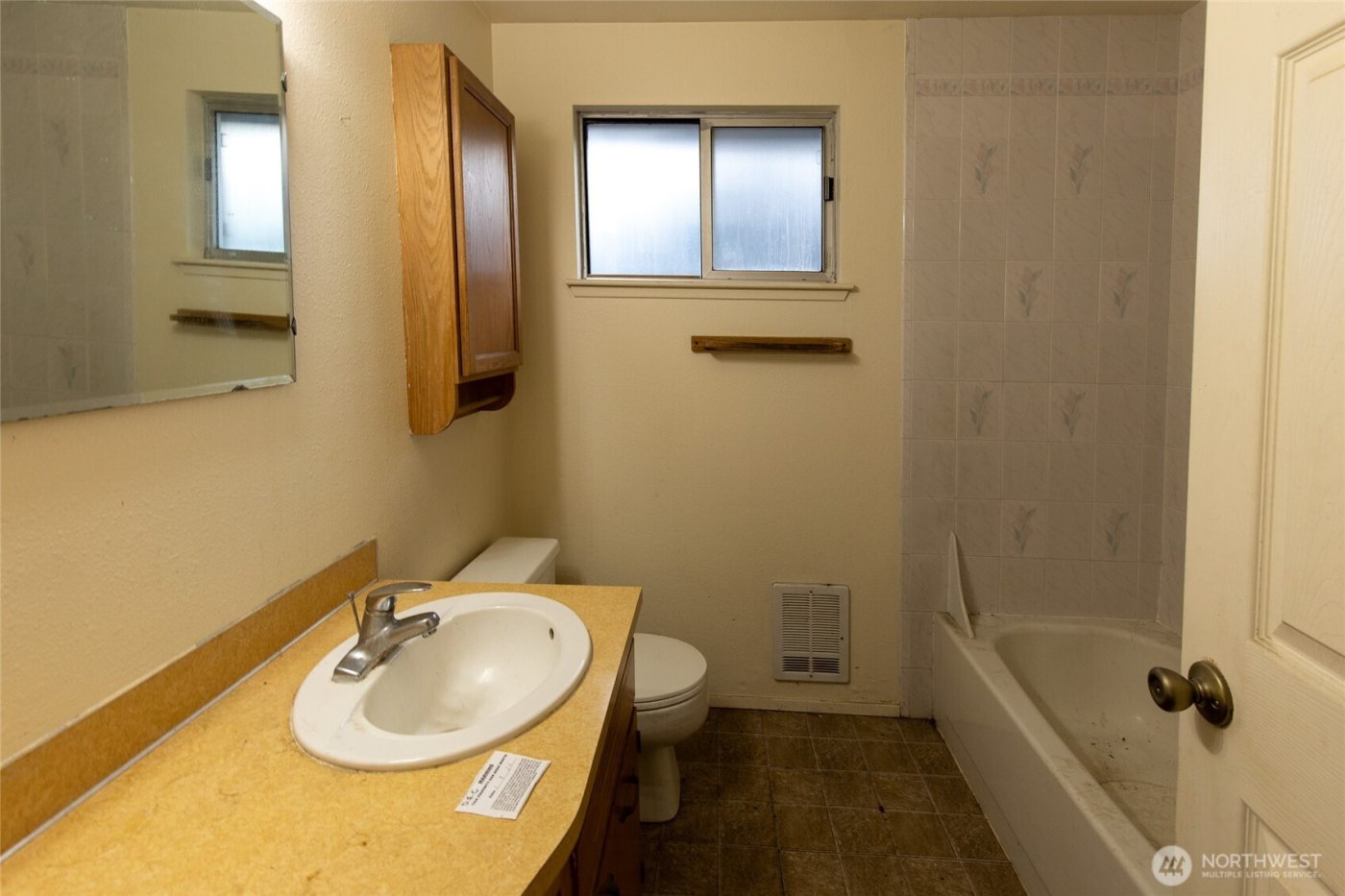 1308 E 15th Avenue , Ellensburg, WA 98926