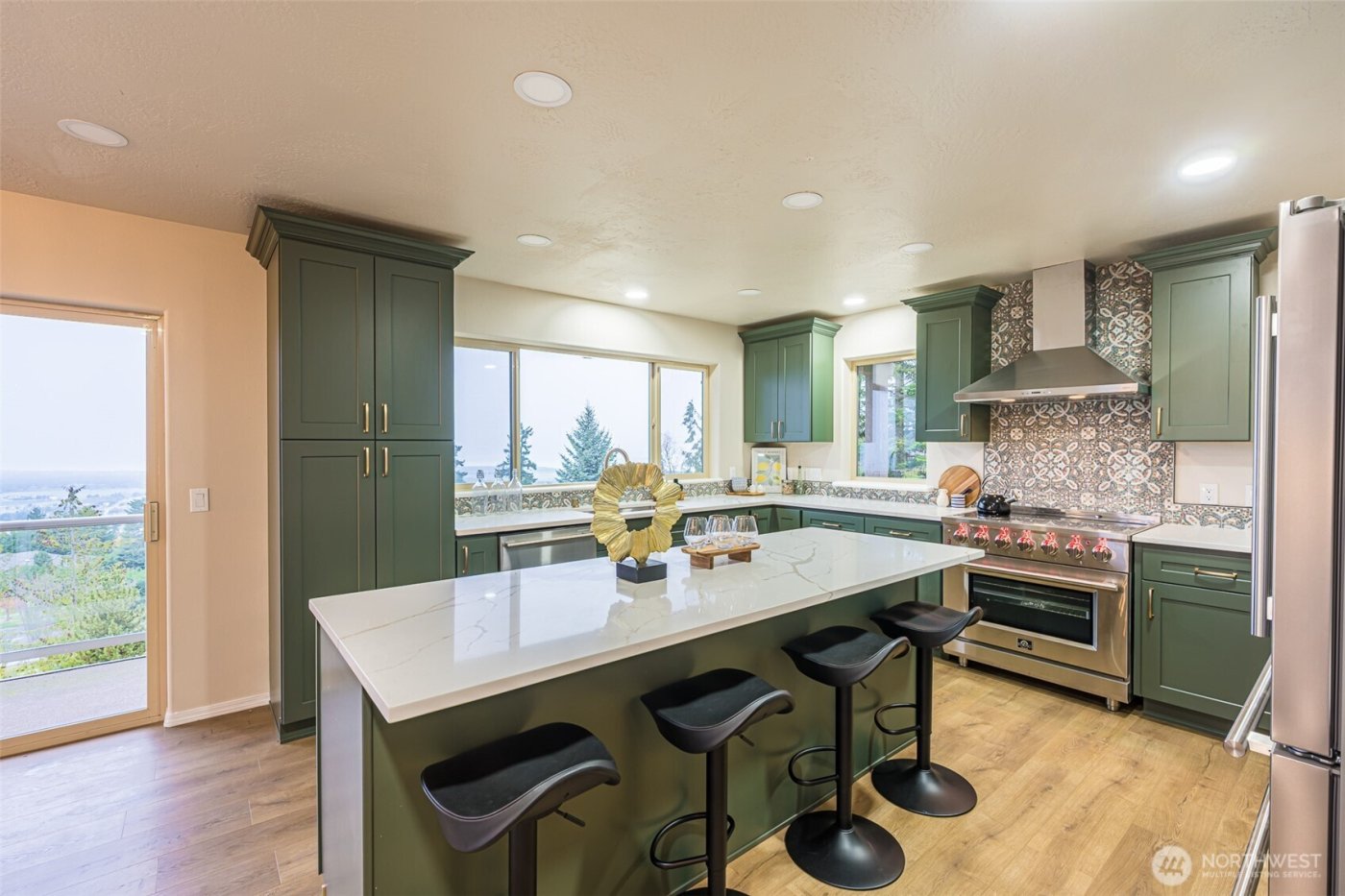 315 Quails Roost Road , Sequim, WA 98382