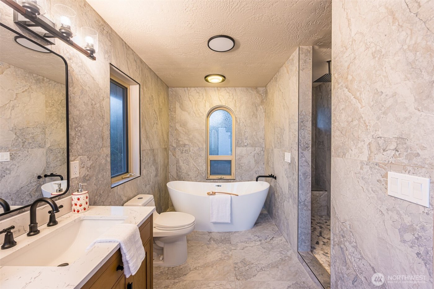 315 Quails Roost Road , Sequim, WA 98382