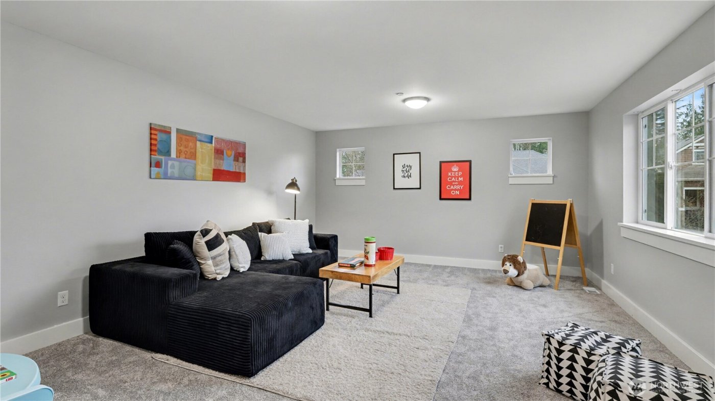 15549 SE 160th Place , Renton, WA 98058