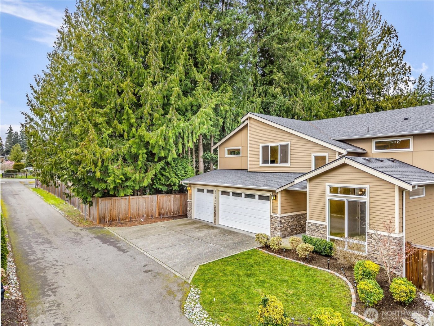 21707 2nd Avenue SE, Bothell, WA 98021