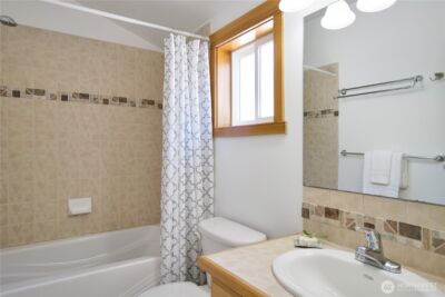 8515 Stone Avenue N #A, Seattle, WA 98103 - Photo 21