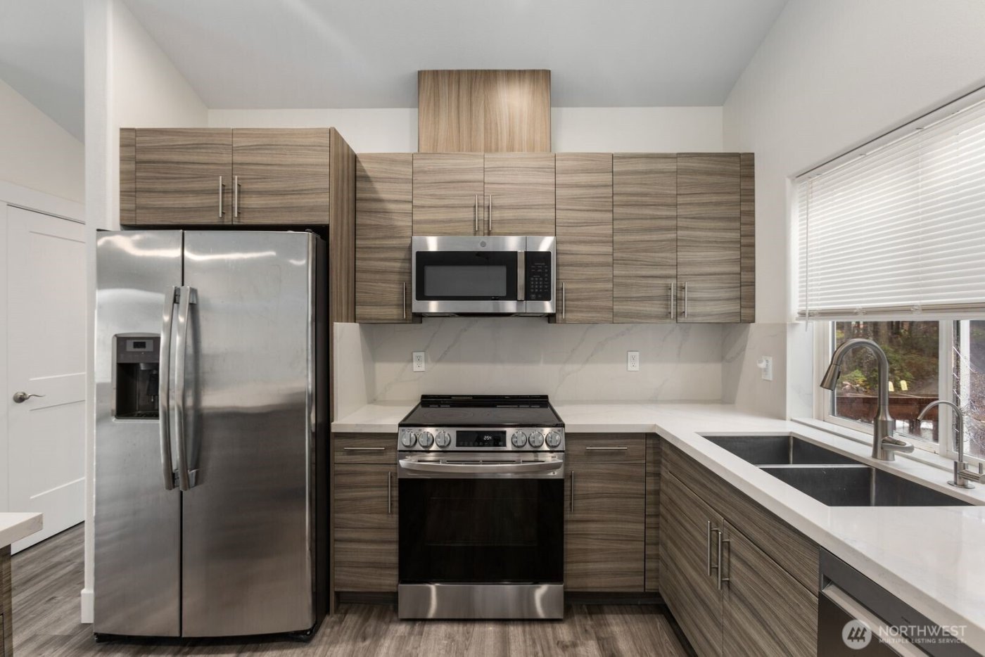 21659 SE 239th Place , Maple Valley, WA 98038