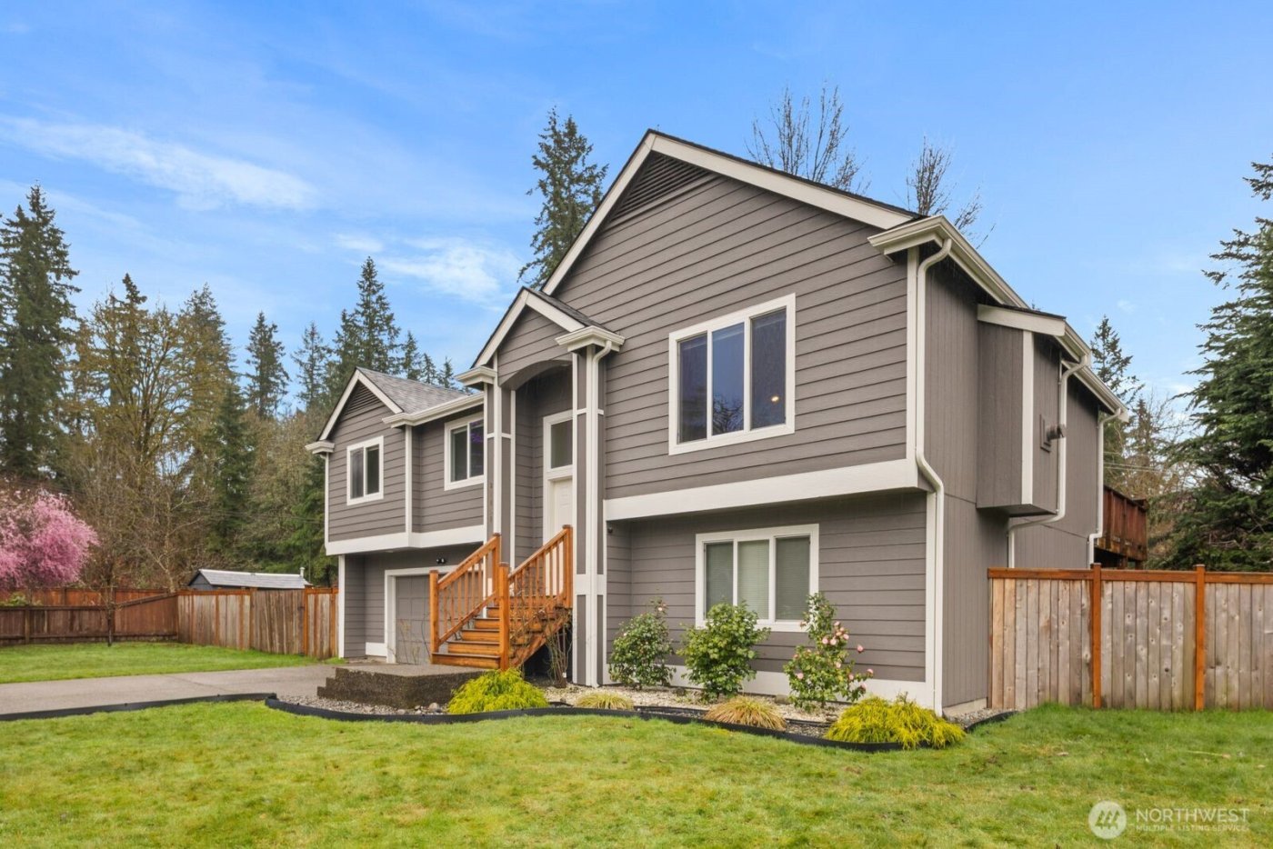 21659 SE 239th Place , Maple Valley, WA 98038