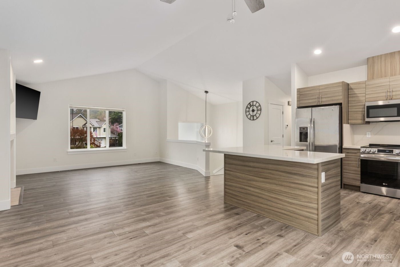 21659 SE 239th Place , Maple Valley, WA 98038