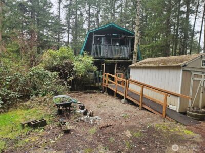 1310 NE Collins Lake Drive , Tahuya, WA 98588