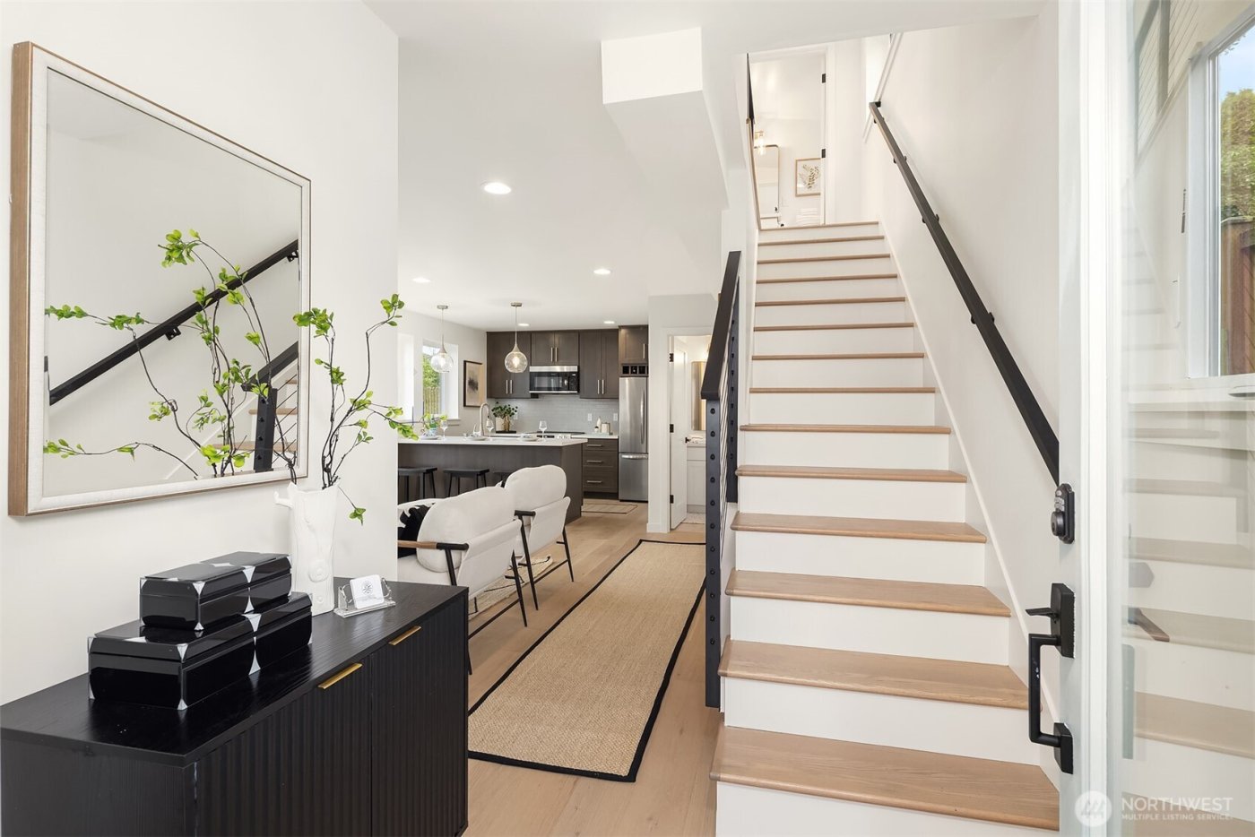 7521 12th Avenue NW, Seattle, WA 98117