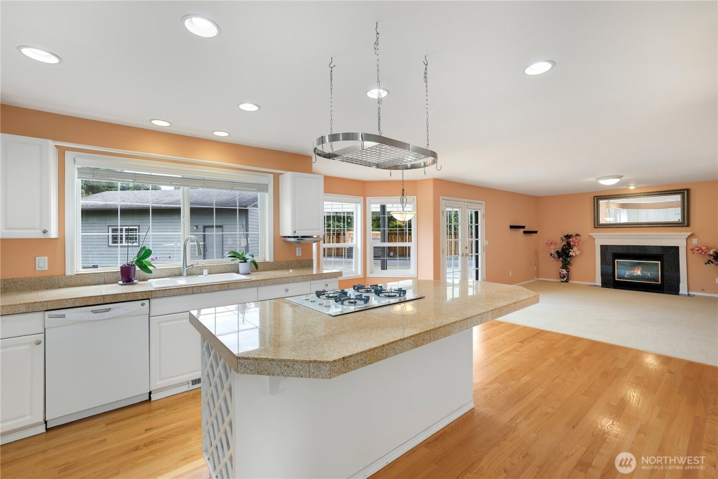 6914 86th Street E, Puyallup, WA 98371