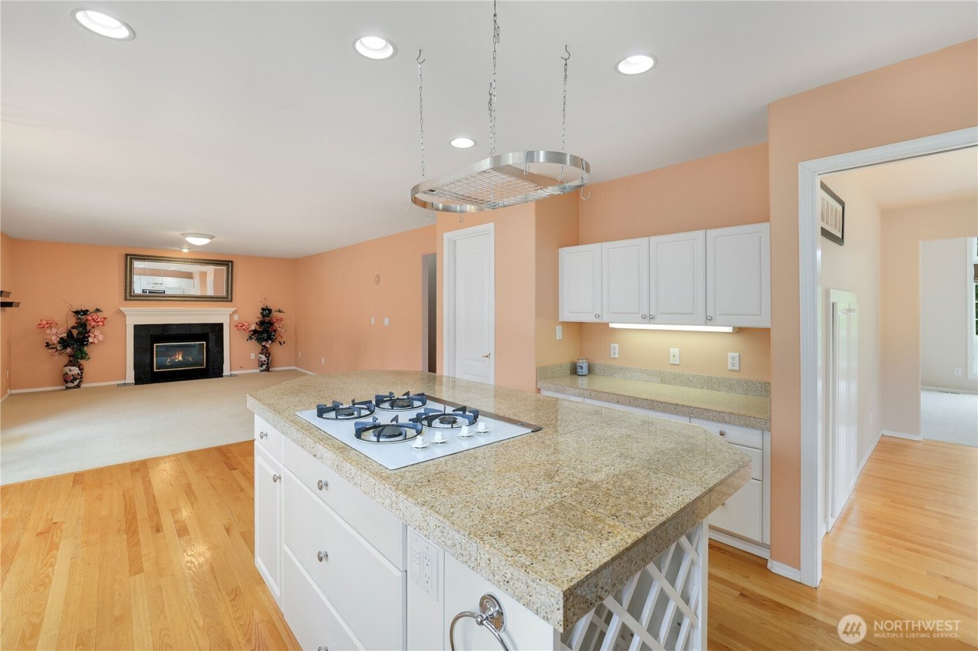 6914 86th Street E, Puyallup, WA 98371