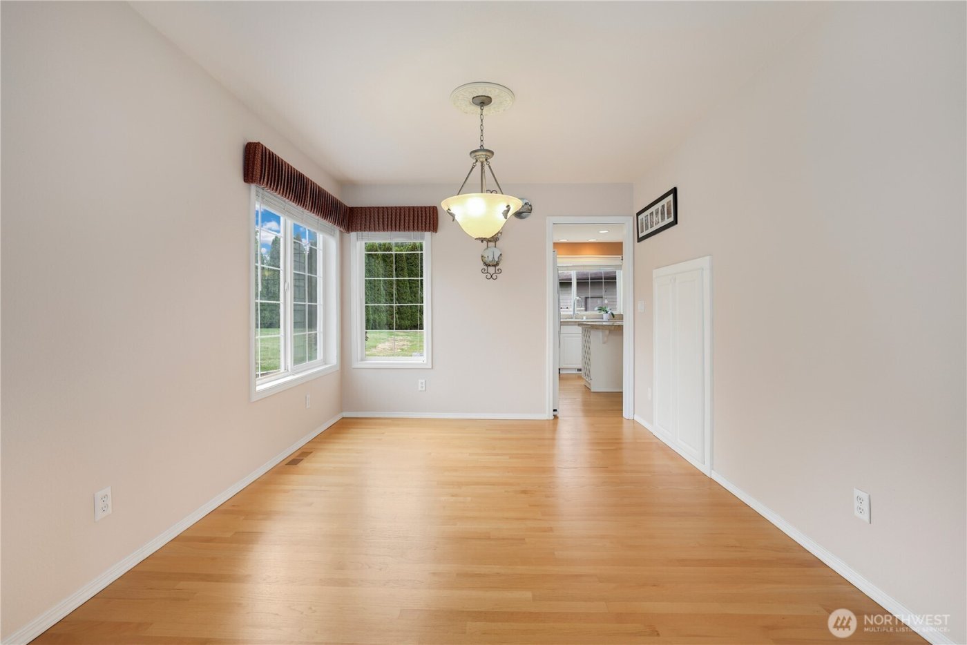 6914 86th Street E, Puyallup, WA 98371