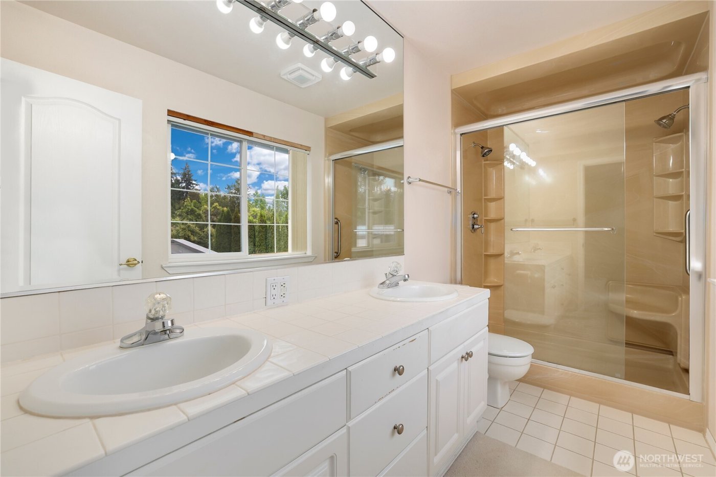 6914 86th Street E, Puyallup, WA 98371