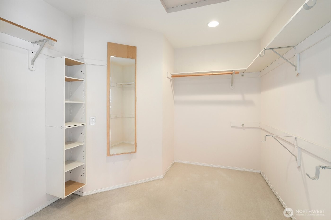 6914 86th Street E, Puyallup, WA 98371