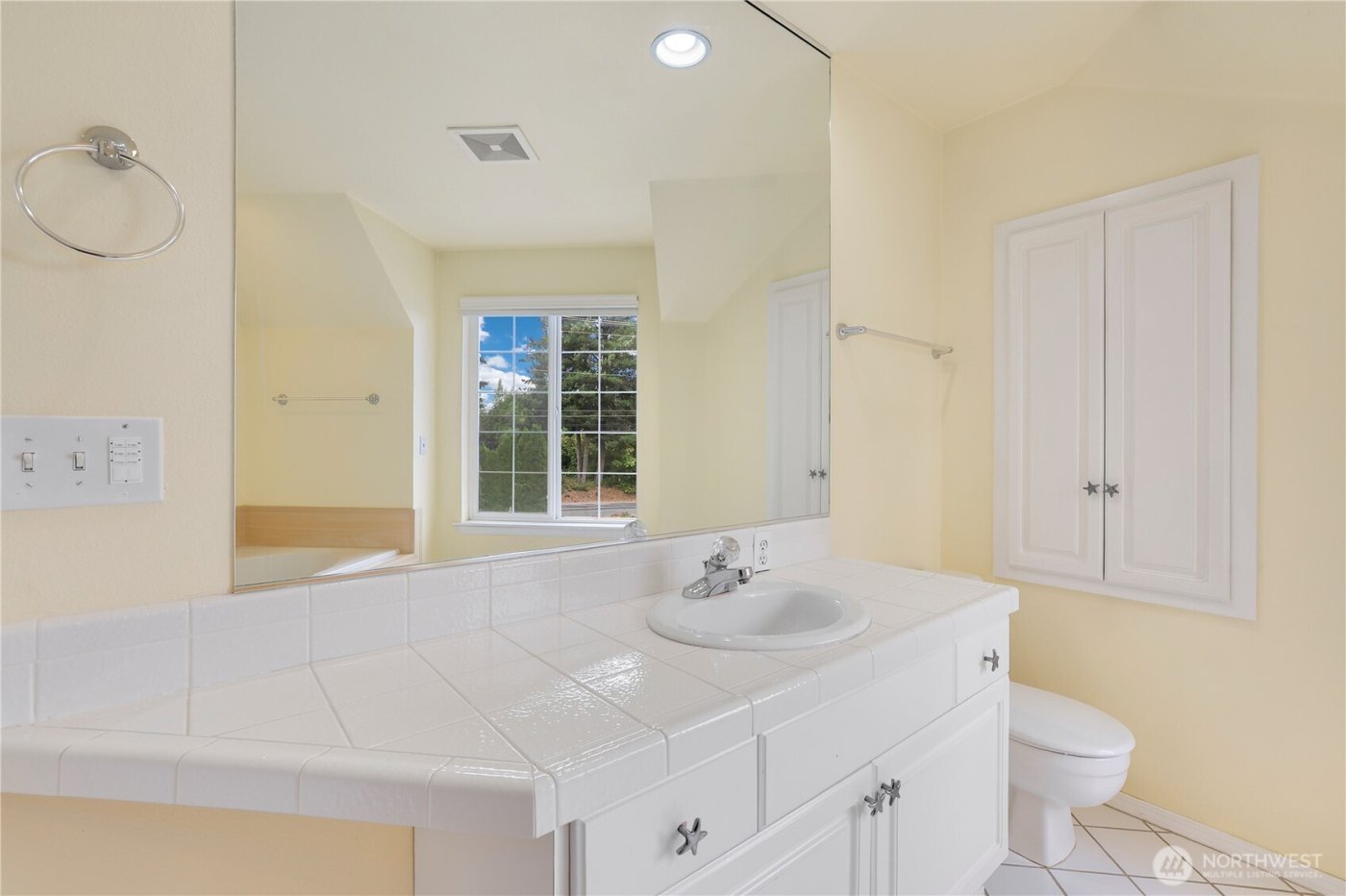 6914 86th Street E, Puyallup, WA 98371