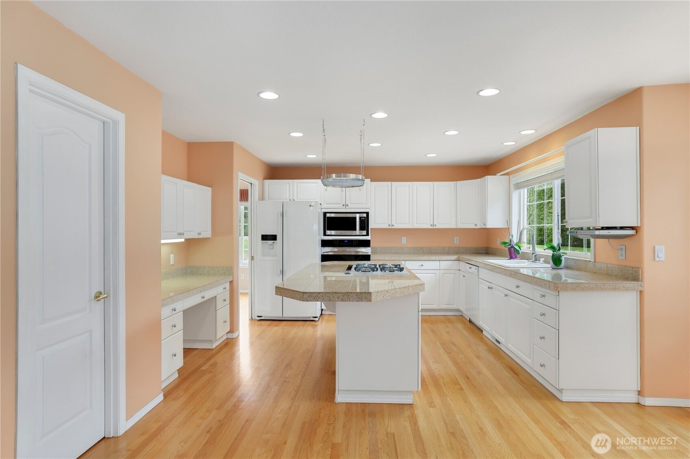 6914 86th Street E, Puyallup, WA 98371