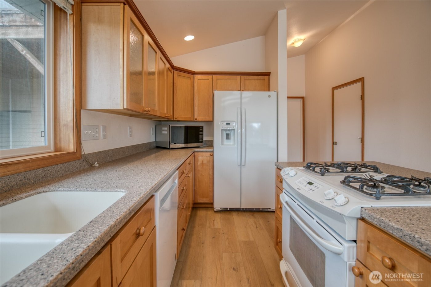 184 Bass Avenue NE, Ocean Shores, WA 98569