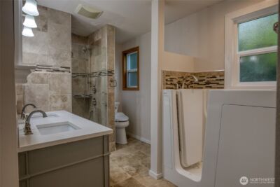 184 Bass Avenue NE, Ocean Shores, WA 98569 - Photo 17