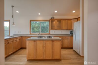 184 Bass Avenue NE, Ocean Shores, WA 98569 - Photo 10