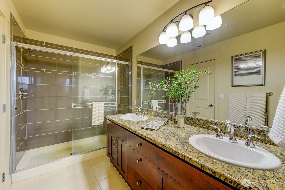 2115 201st Place SE #F-4, Bothell, WA 98012