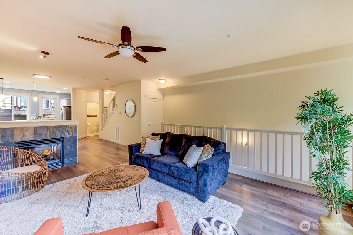 2115 201st Place SE #F-4, Bothell, WA 98012