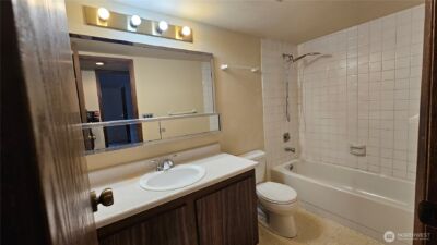 4737 W Lake Sammamish Pkwy SE #A208, Issaquah, WA 98027 - Photo 3