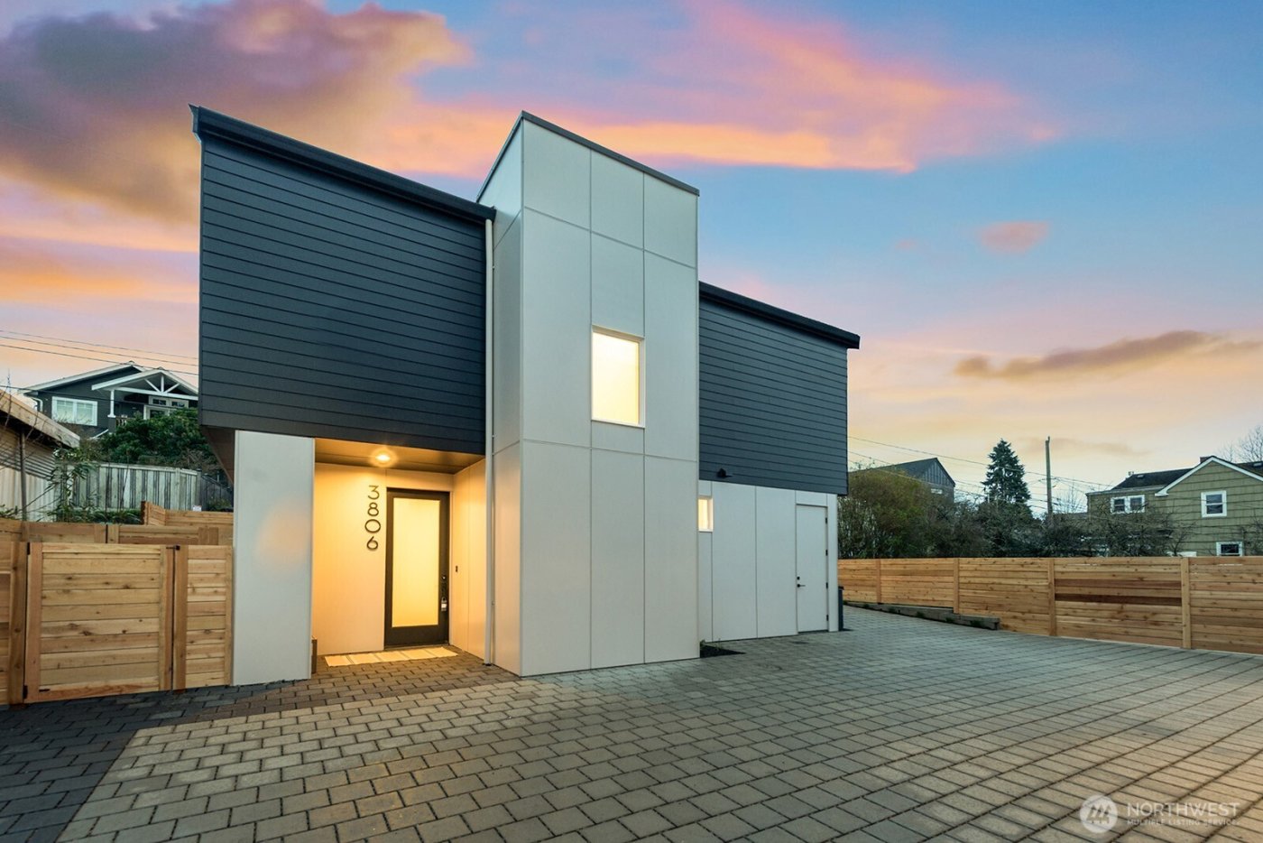 3806 42nd Avenue SW, Seattle, WA 98116